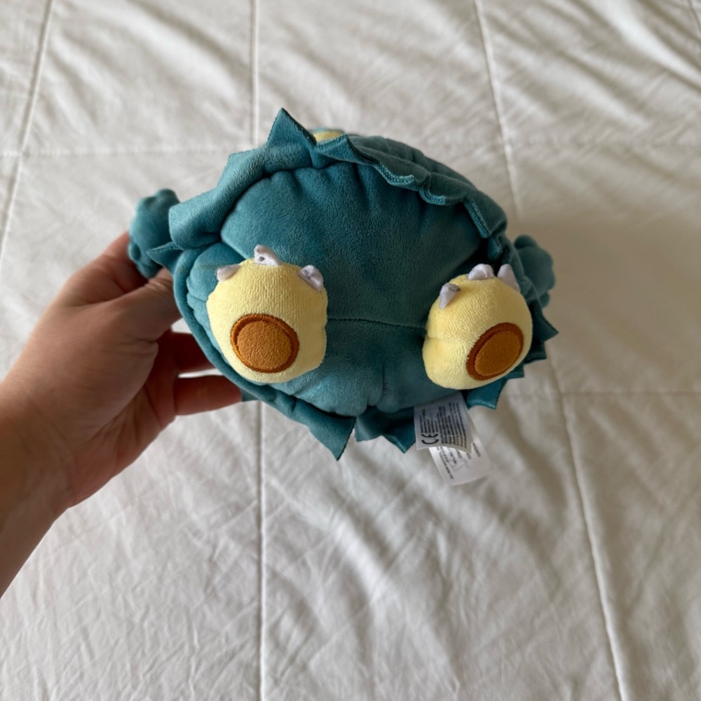 Pokémon Character and Yellow Plush Toy - Picture 2 of 5